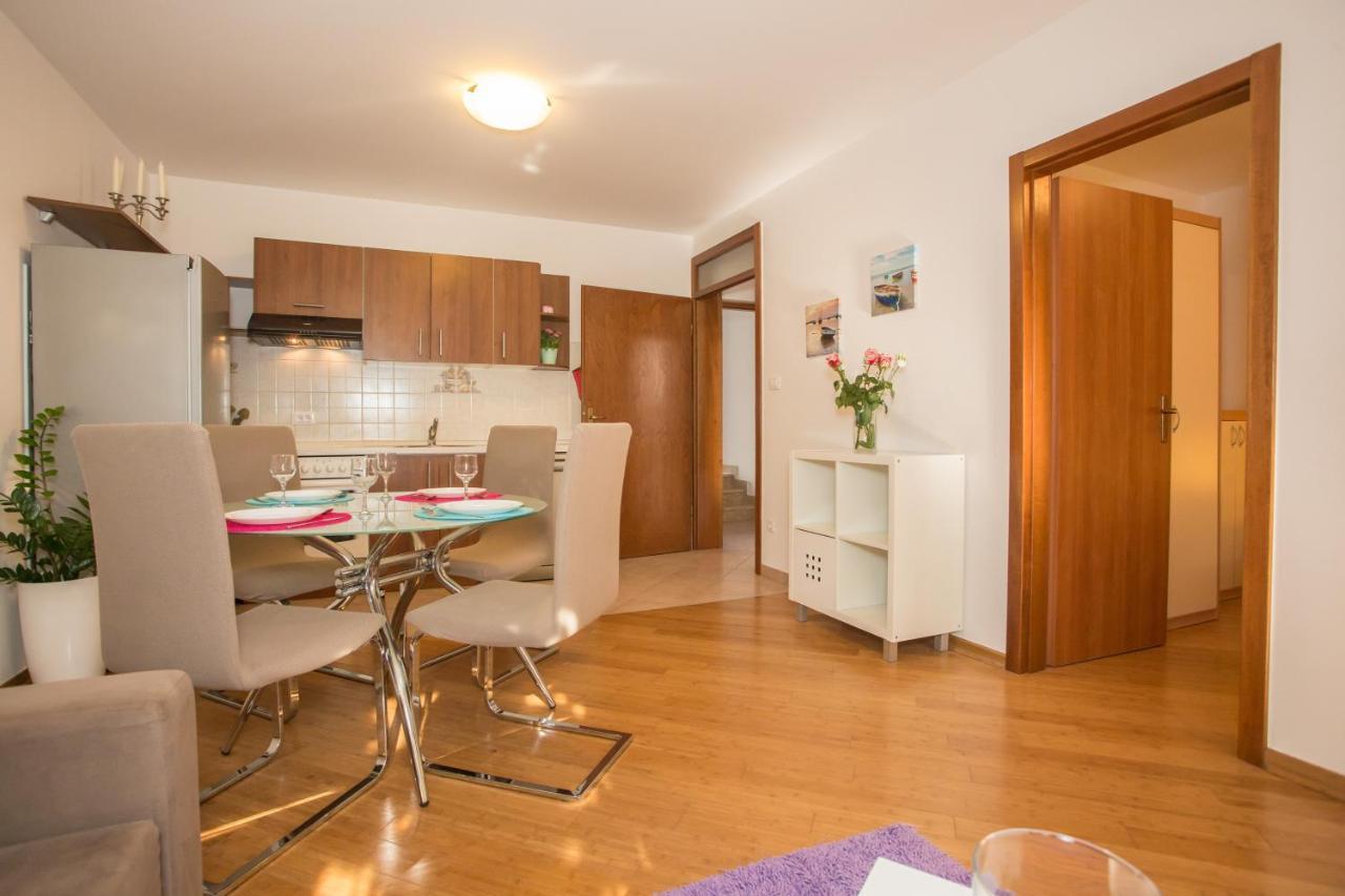 פורץ Apartment Bela מראה חיצוני תמונה