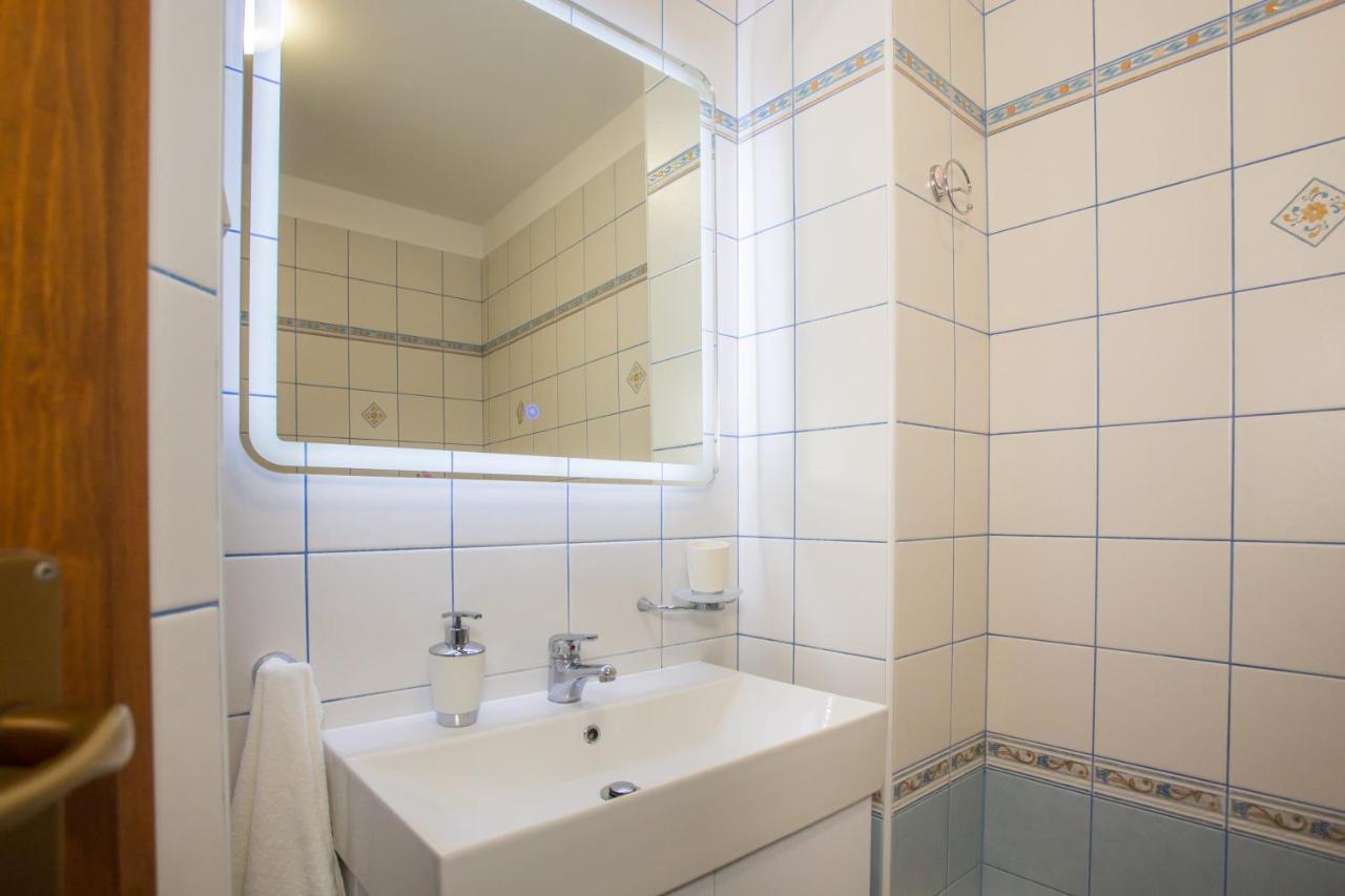 פורץ Apartment Bela מראה חיצוני תמונה