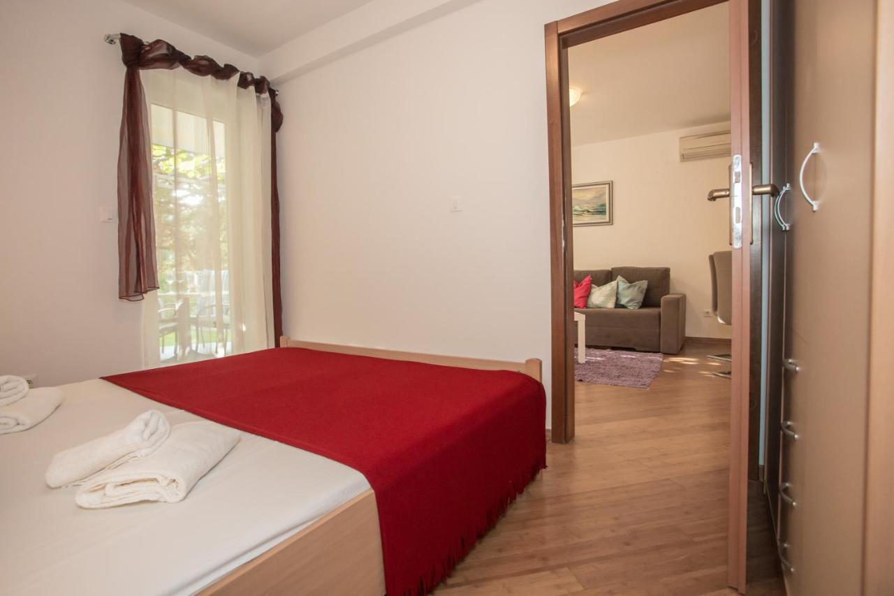 פורץ Apartment Bela מראה חיצוני תמונה
