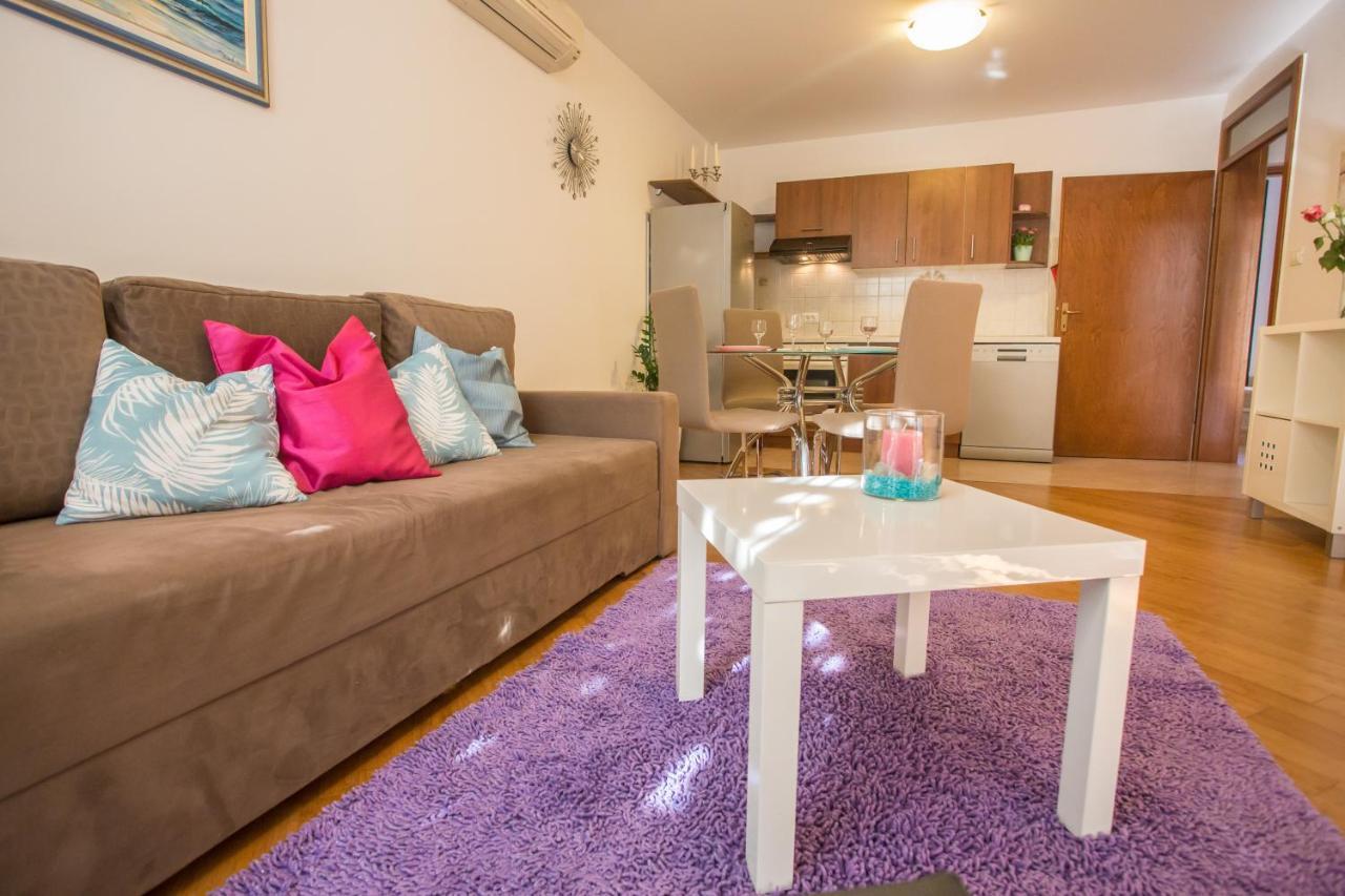 פורץ Apartment Bela מראה חיצוני תמונה